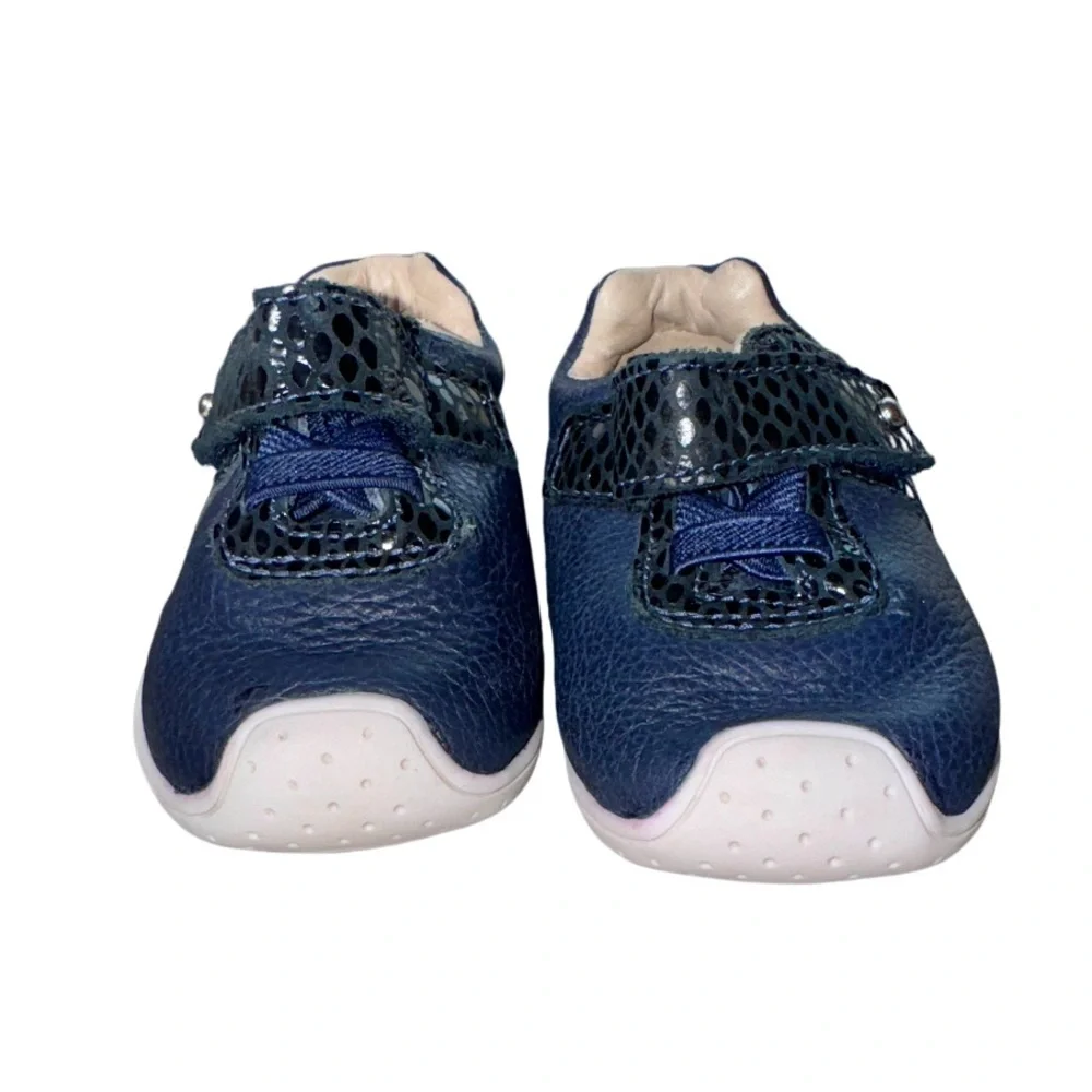MARC JACOB navy leather tennis shoes ROBEEZ GIrls size 5.5